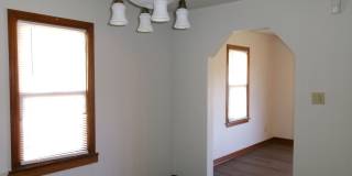 Charming Cottage on A. Avenue - MOVE IN SPECIAL $200 OFF 1st Months Rent: Gallery 4