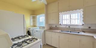 Central El Paso 3 bed with Refrig A/C and Hardwood Flooring! Gallery 13