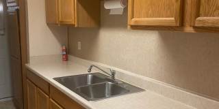 2 bed 1 bath for lease near downtown Gallery 3