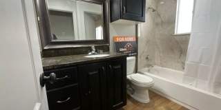 950 1225 North Street Gallery 13