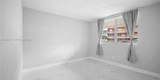 18601 NE 14th Ave Gallery 16