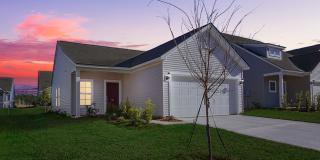 Lovely 3 bedroom 2 Bath Ranch with 2 Car Garage in Goose Creek Gallery 1