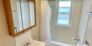 546 N 40th Street-Front Gallery 13