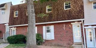 736 VILLAGE Lane Gallery 1