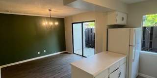 Spacious 3-Bedroom Condo with Lake Access in Point Arcadia – Updated Interiors & Prime Columbia Location | $1,650/mo Gallery 12