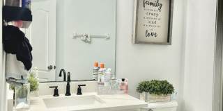 **"Modern Elegance: Fully Updated 3-Bed, 2.5-Bath Townhome with Designer Kitchen"** Gallery 18