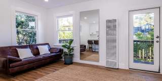 2832 Derby Street Gallery 1