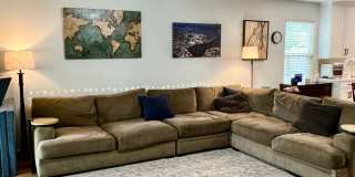 5 bedroom home with fenced in yard!!! Gallery 20