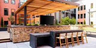 Broad & Washington Gallery 16