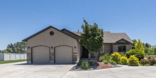 BEAUTIFUL 5 BED 3 BATH HOME IN FIRTH Gallery 1