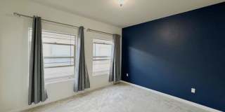Stunning 2 Bed / 2.5 Bath Condo with 2-Car Garage in North Park Gallery 16