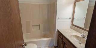 Willow Creek Apartments Gallery 94