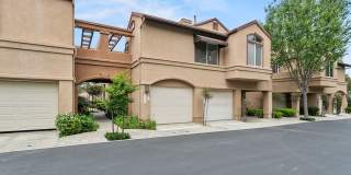 Furnished Bear Brand condo with Walkability to Shops and Beach Trolley Gallery 1