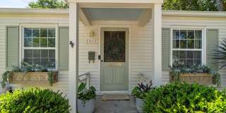 Charming Parkside 2-Bedroom Home Near Daffin Park with Fenced Yard & Patio Gallery 5
