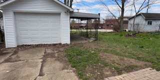 Cozy 2-Bed Single-Family in East Akron — Pet-Friendly, Garage + Covered Patio Gallery 3