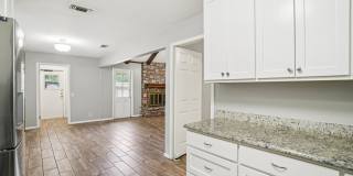 6106 VANCE JACKSON RD Gallery 13