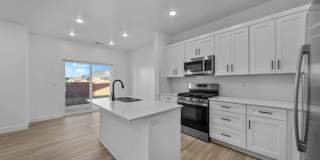 Newly Built Townhome! Gallery 1