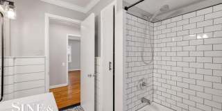 835 Harcourt Gallery 19