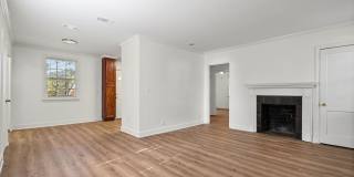 Three Bedroom Cottage in Country Club Village Gallery 8