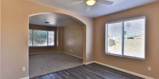 4 Bedroom/Den Gallery 12