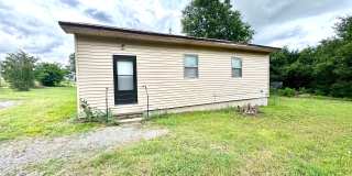 Savanna- Adorable two bedroom, one bath home. Gallery 1
