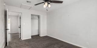 Beautiful 4 Bedroom Home Near Old Town Scottsdale & ASU Gallery 25