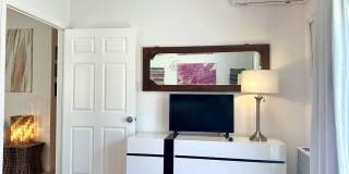 1210 1/2 S Stanley Ave Gallery 21