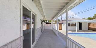 Beautiful modern 3 Bed + 3 Bath House + Pool + Garage Gallery 10