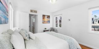 Charming 2 Bed 1 bath "fully furnished monthly rental" in La Jolla Village. Gallery 26
