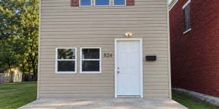 NEWLY RENOVATED 2 BEDROOM, 1 BATH FENCED BACKYARD Gallery 1
