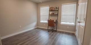 2 bedroom 2.5 bath home located in Fayetteville, AR Gallery 15