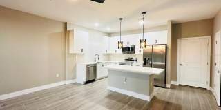 1680 HOUSTON STREET Gallery 15