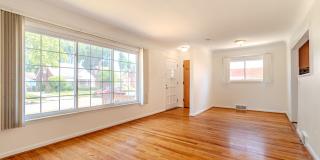 Updated 3 BR/1.5 BA with Finished Basement & Private Fenced Yard - Available Now! Gallery 4