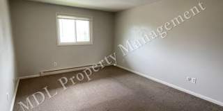121 N Woodbridge Gallery 23