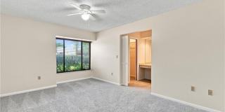 2101 SE Dolphin Road Gallery 24