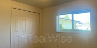 1423 SW Kokanee Ln Gallery 8