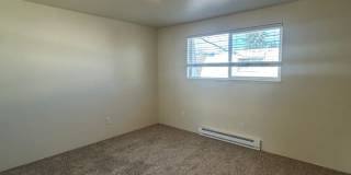 (526) Halpert Duplexes - 4 Bedroom / 2 Bathroom Gallery 8