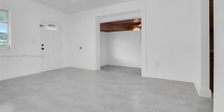 6339 SW 32nd St Gallery 8