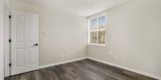 Nu Lovell Gallery 10