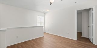 Newly Renovated SFH near Northlake Mall Gallery 22