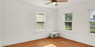 54 Sanford St B (Upper) Gallery 14