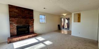 SHORT TERM RENTAL! 3Br/2Ba Condo in the Heart of Boulder Gallery 8