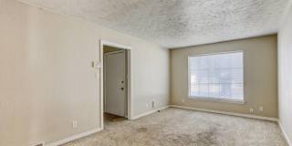 Charming 2-Bedroom Home with Spacious Backyard & Great Location Gallery 25