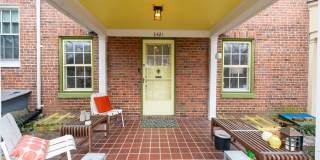 Oakenshawe 5-Bedroom, 2-Bathroom Home Close to Johns Hopkins Gallery 4