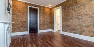 305 Main St Gallery 20