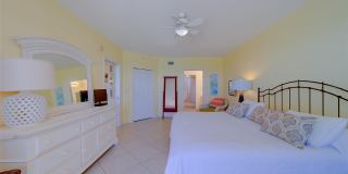 16450 GULF Boulevard Gallery 25