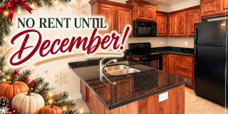 PARK, POOL & $0 RENT TILL DECEMBER! Spacious West Haven 3BR Townhome! in West Haven Gallery 1