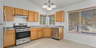 9475 Soloshine Street Gallery 1