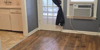 818 W RUSSELL PL Gallery 6