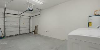 3393 NE 11th Dr Gallery 27